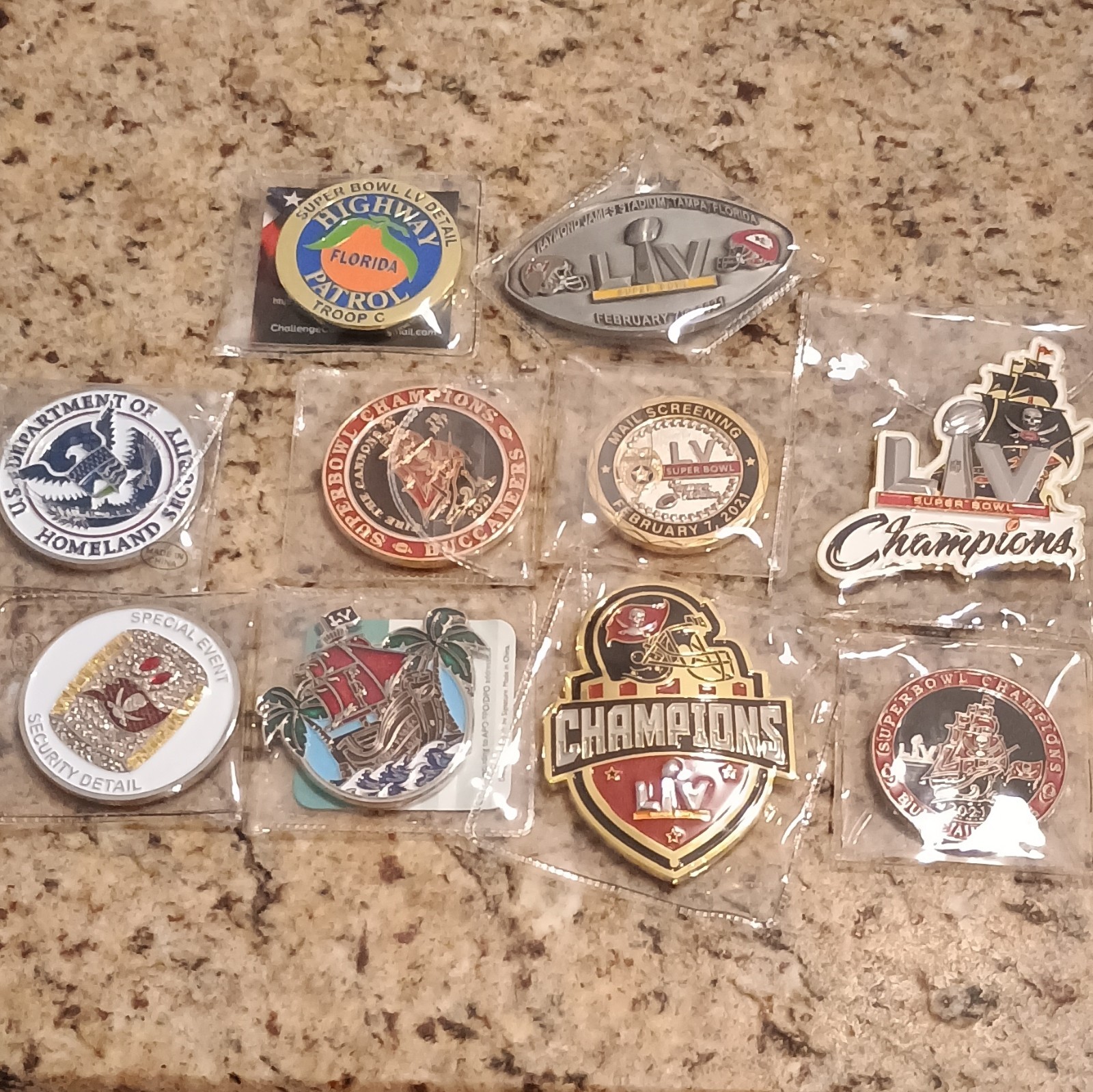 Super Bowl LV 2021 Challenge Coin Lot. Bucs Tom Brady Super Bowl Win Super Bowl LV 2021 Challenge Coin Lot. Bucs Tom Brady Super Bowl Win