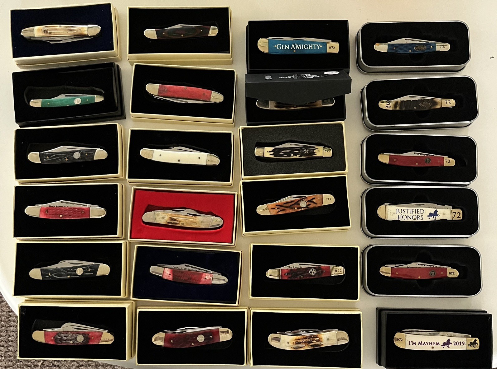 Lot Of 38 Walking Horse Grand Champ Pocket Knives Frost Cutlery and other brands