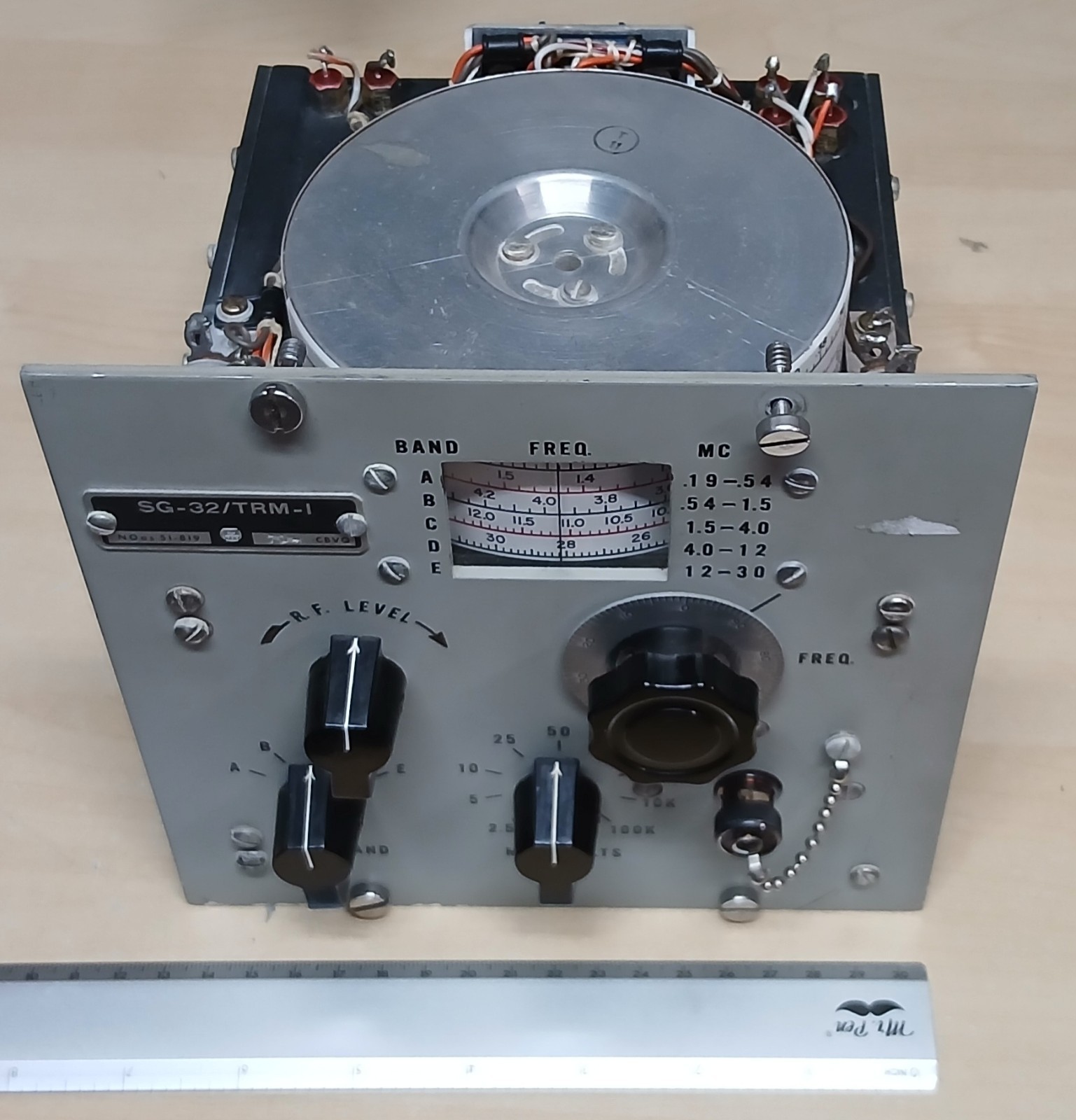 Beautifully preserved vintage military hardware Signal Generator SG-32/TRM-1