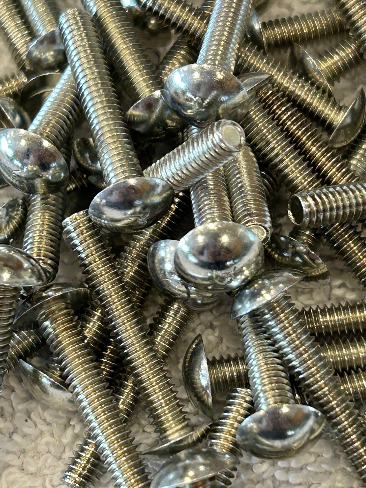 100 Slotless Screws 1 Inch 8-32  Plated For Vending Slot Arcade Coin Op Machines