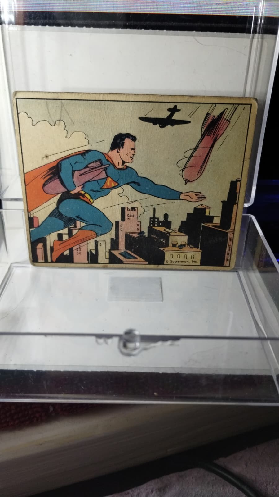 1940 Gum Inc Superman #32 Danger On High Vintage Non-Sport Card R145 Raw