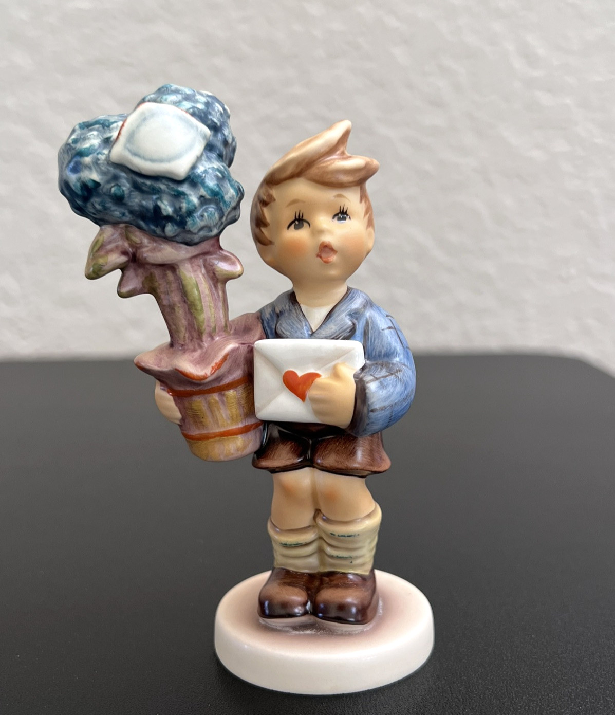 Hummel # 1058  Hum 539  \
