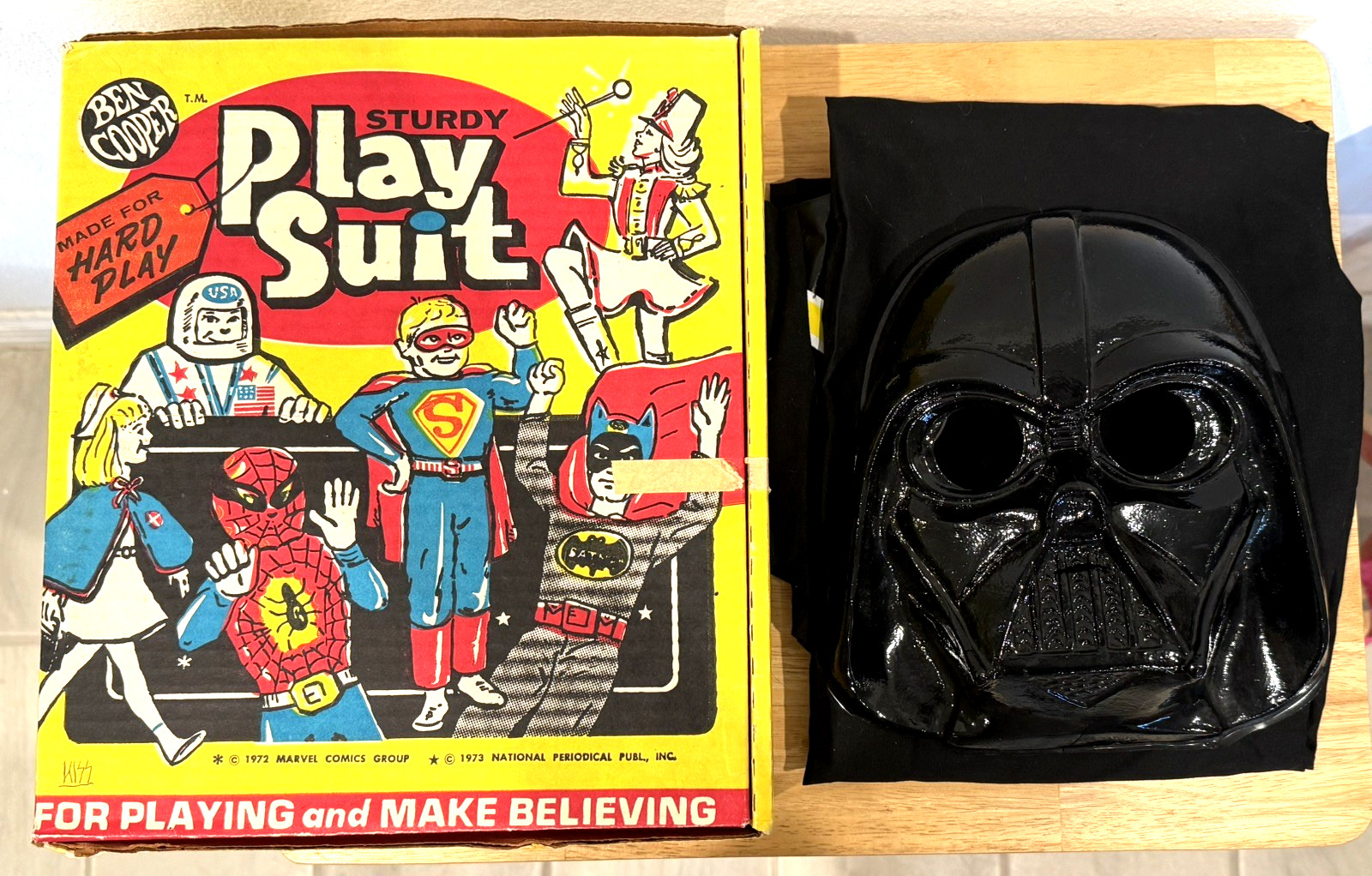 Vintage Rare 1977 Star Wars Darth Vader Ben Cooper Play Suit Halloween Costume