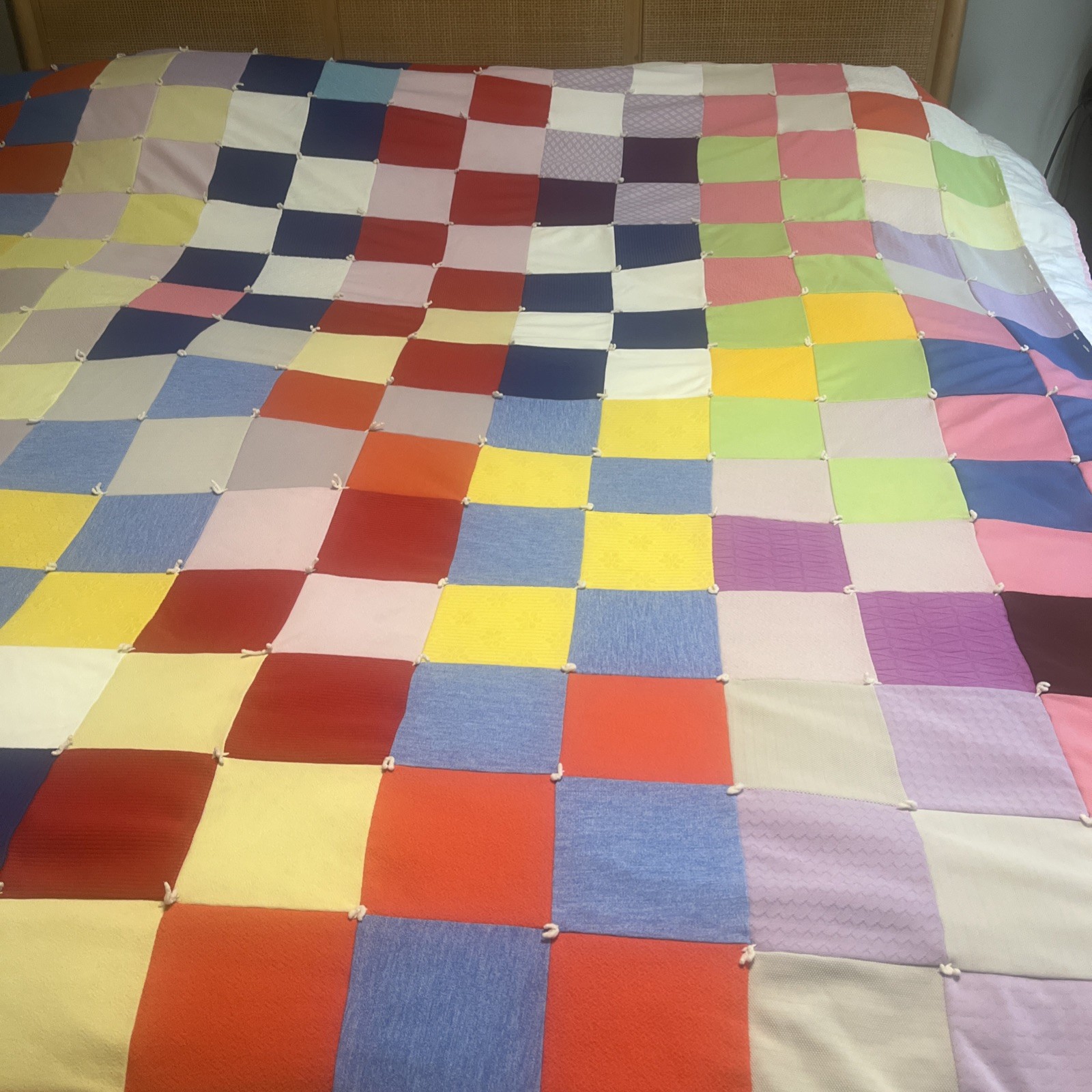 Vtg 1960\'s Polyester Fabric handstitched TRIP AROUND THE WORLD QUILT 80 X 82