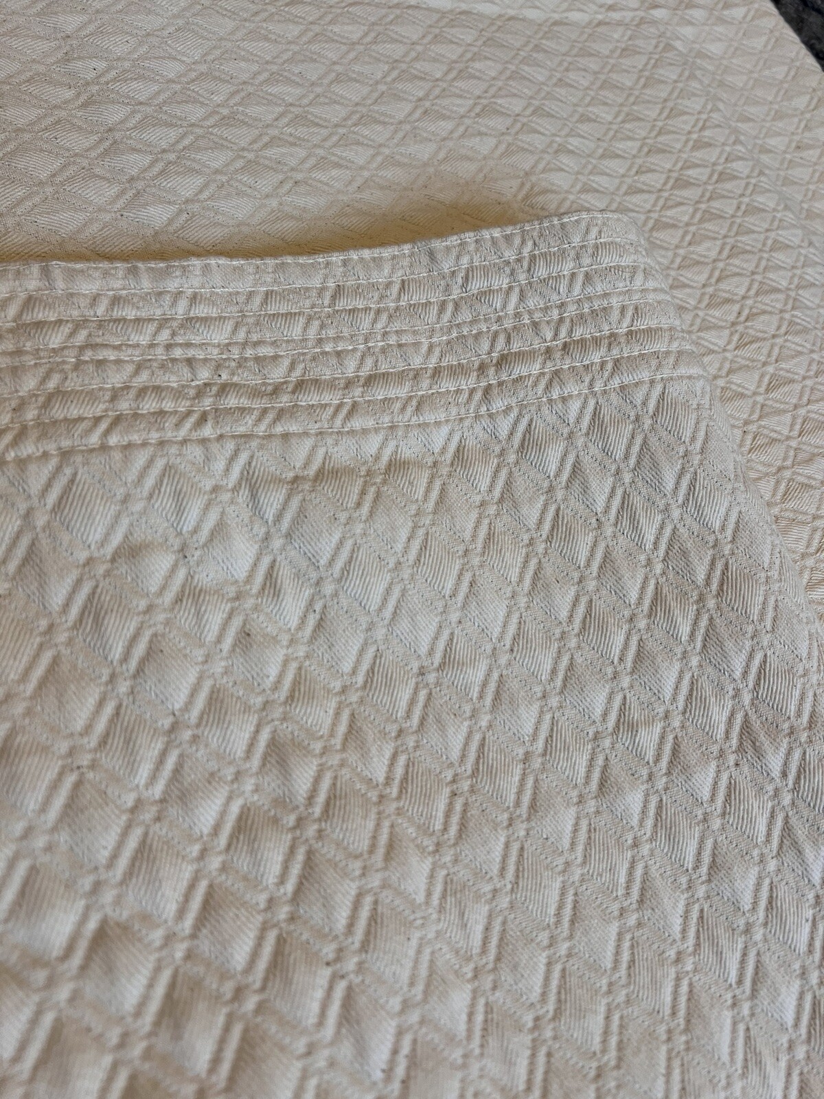 Peacock Alley Natural Colored Coverlet Fine Bed Linens 72”x92”