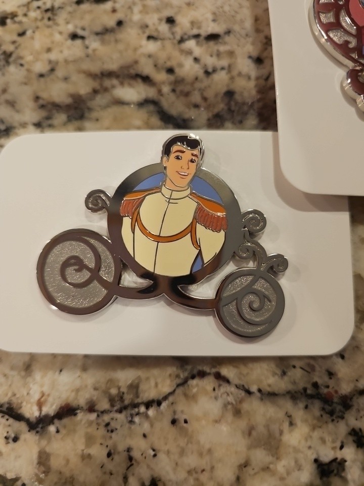 Palm Disney Cinderella Prince Charming Carriage and locks Mystery Pin Le 300