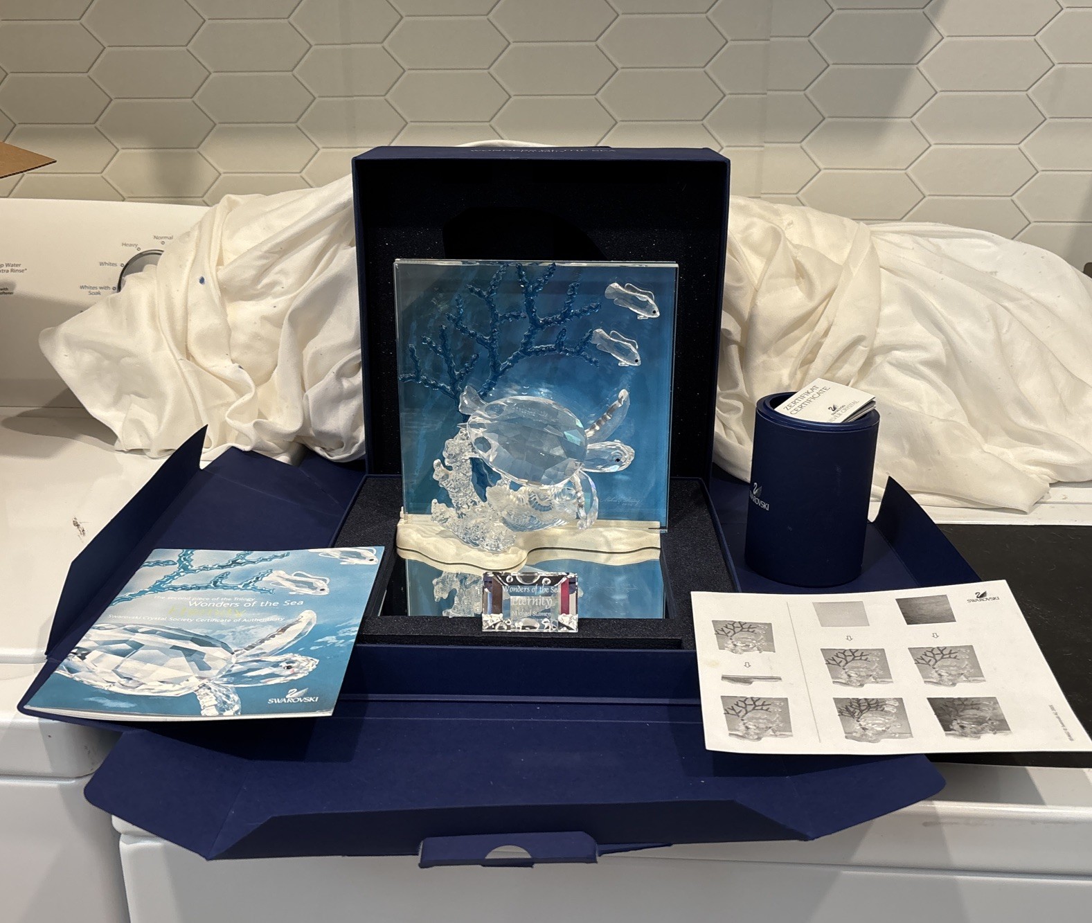 Swarovski 2006 Wonders of the Sea ETERNITYTurtle MIB & COA ,PLAQUE Artist Signed