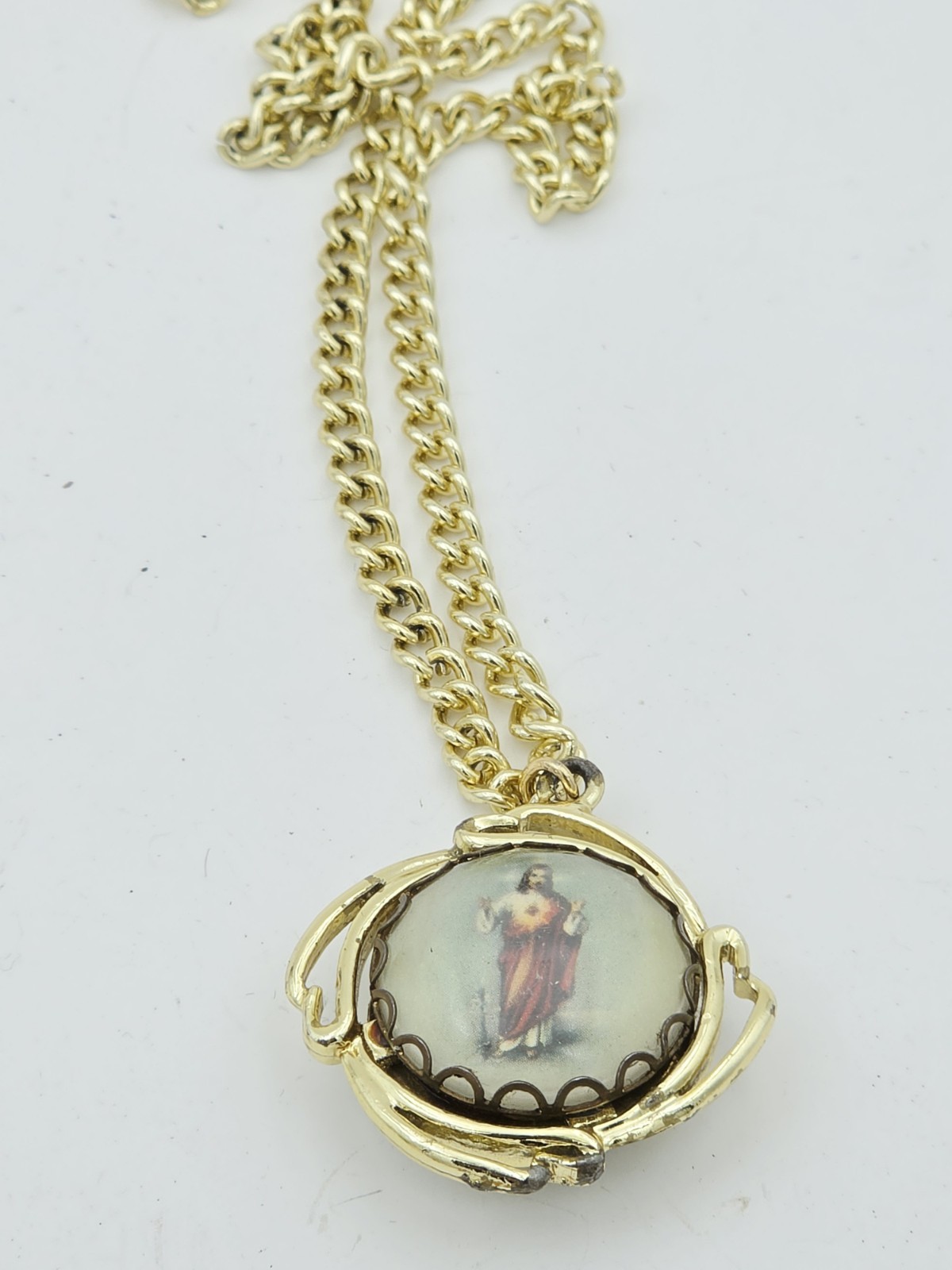 Vintage Sacred Heart Jesus Virgin Mary Reversible Pendant Necklace Gold Tone