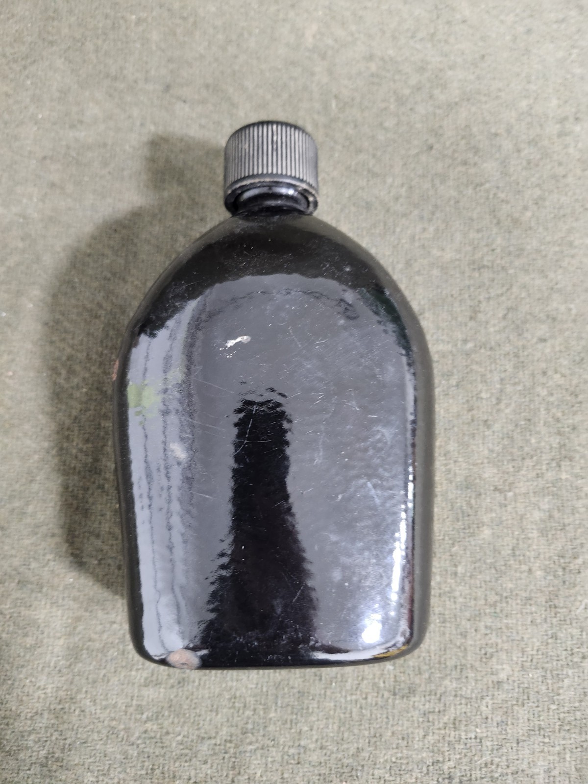 US WWII ENAMLE CANTEEN USMC MARINE CORP