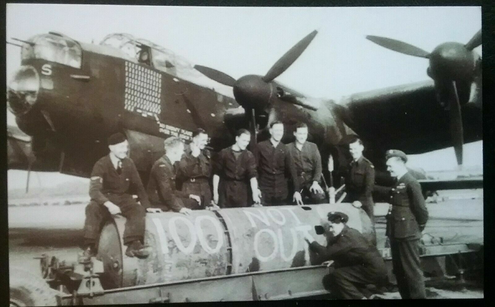 WWII R.A.F. POSTCARD SIZE 2 SIDED PICTURES 1940\'S *CHECKOUT MY BARGAIN AUCTIONS*