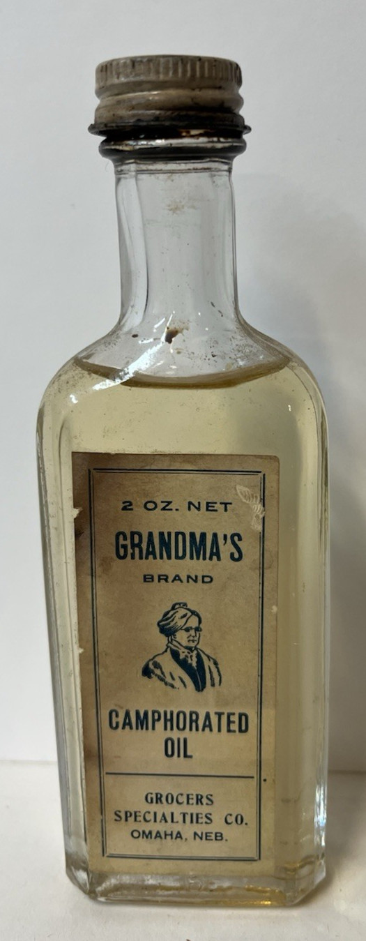 Vintage Grandma's Brand 2 oz. Full Camphorated Oil Grocers Specialties Omaha, NE