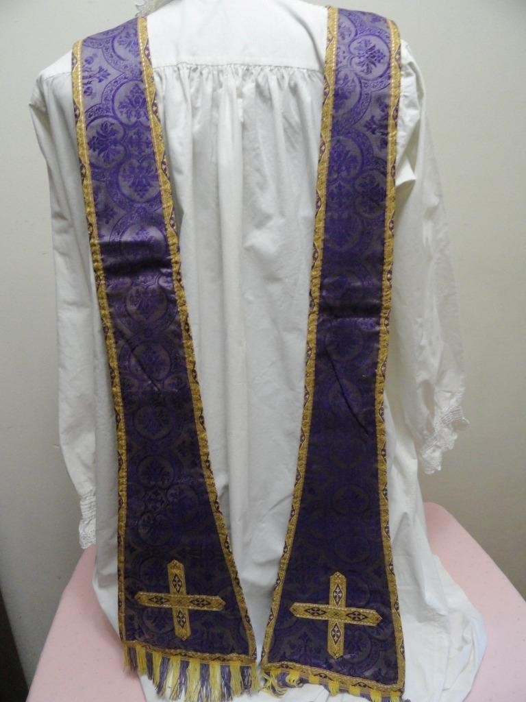 Antique French Catholic Purple Silk Stole Gold Threads