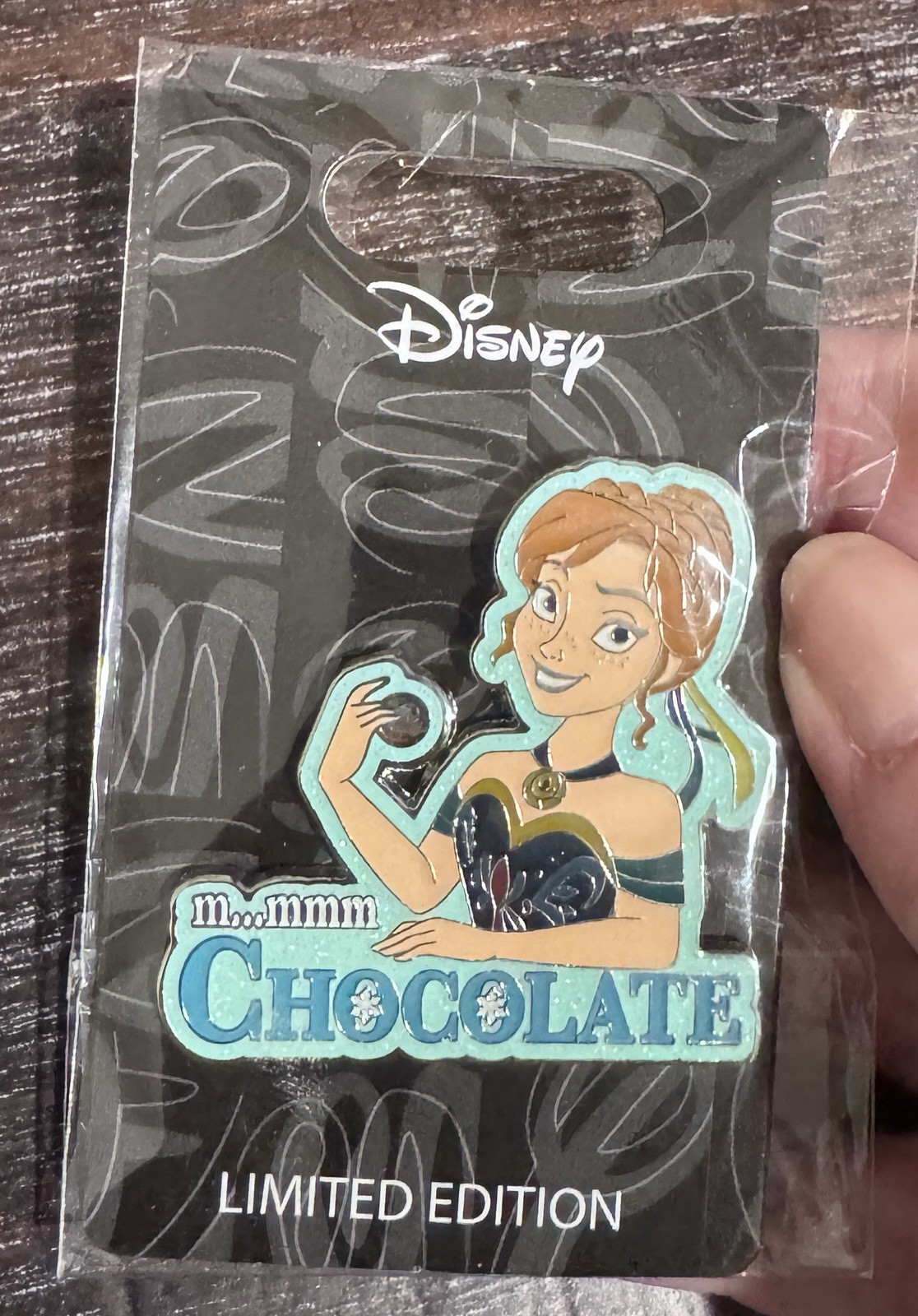 Disney Pins Blog DPB Frozen ANNA Chocolate Pin Snowflakes LE 500