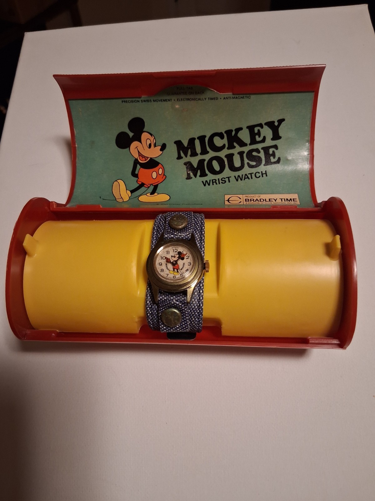 Vintage 1970's Bradley Mickey Mouse Wrist Watch