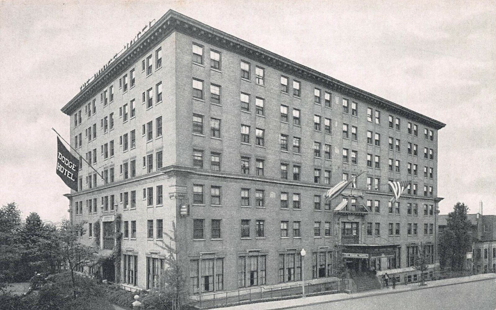 The Dodge Hotel on Capitol Hill, Washington, D.C., early postcard, unused 