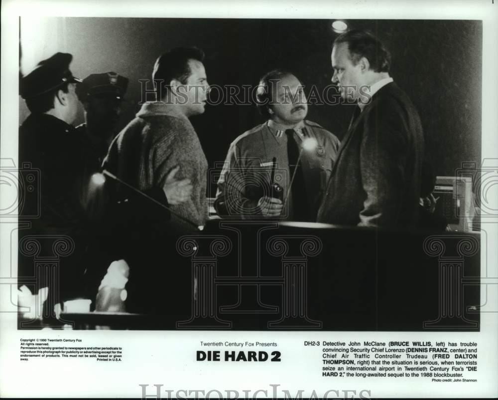 1990 Press Photo Bruce Willis, Dennis Franz, Fred Dalton Thompson in Die Hard 2