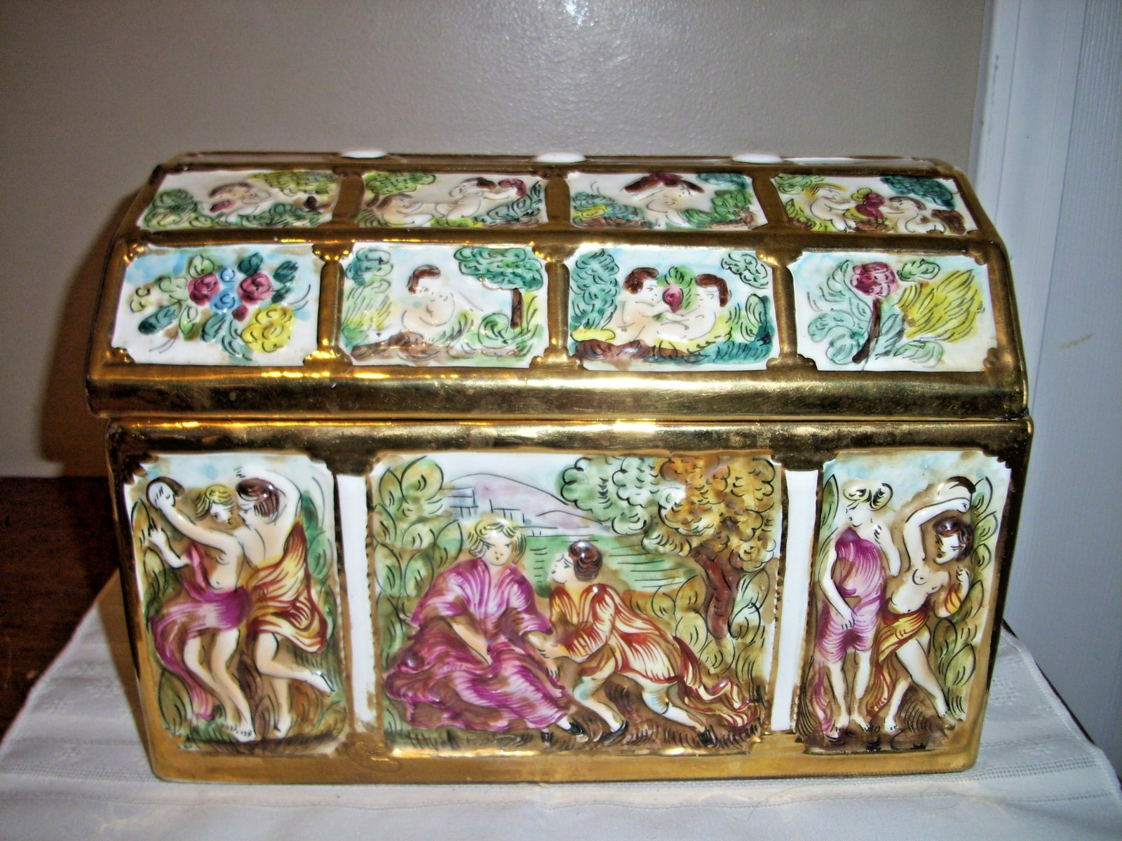 Antique 19th Century Gilded Capodimonte Porcelain Large Chest Casket