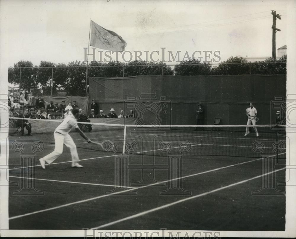 1932 Press Photo Wilmer Allison plays Nelson Cruz match during Davis Cup