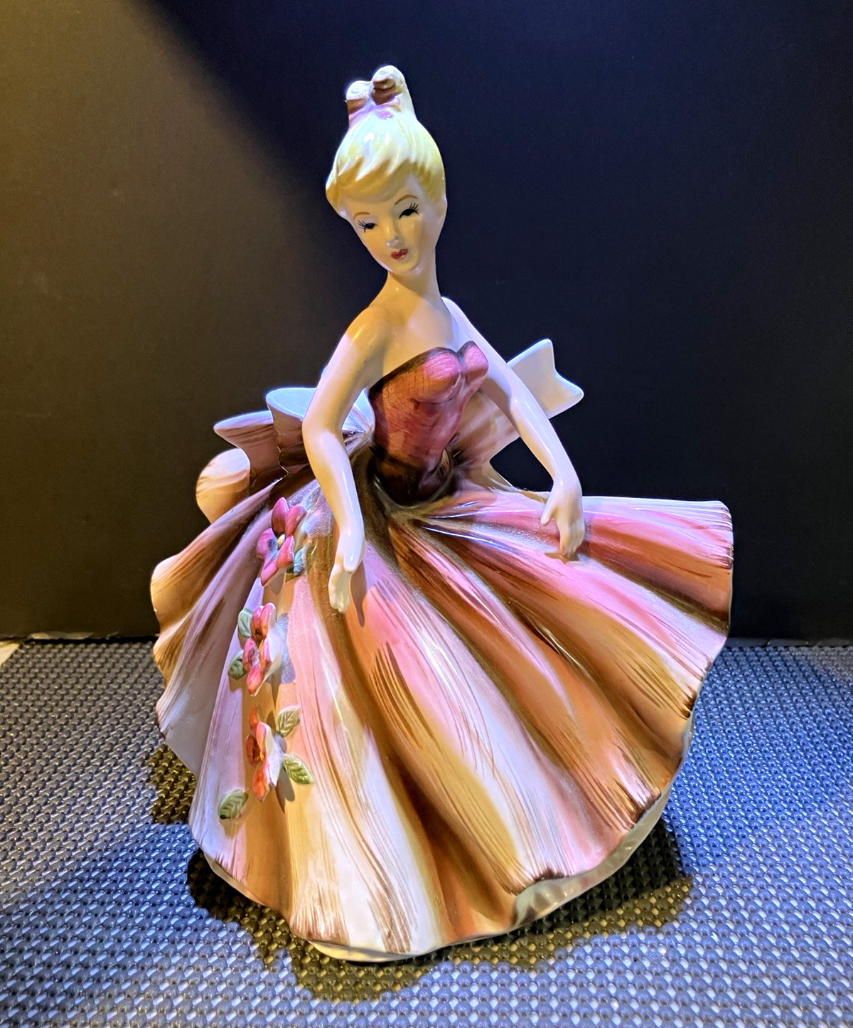 Lefton Miss Priss Lady Figurine Pink Floral Hand Painted Ceramic 615A