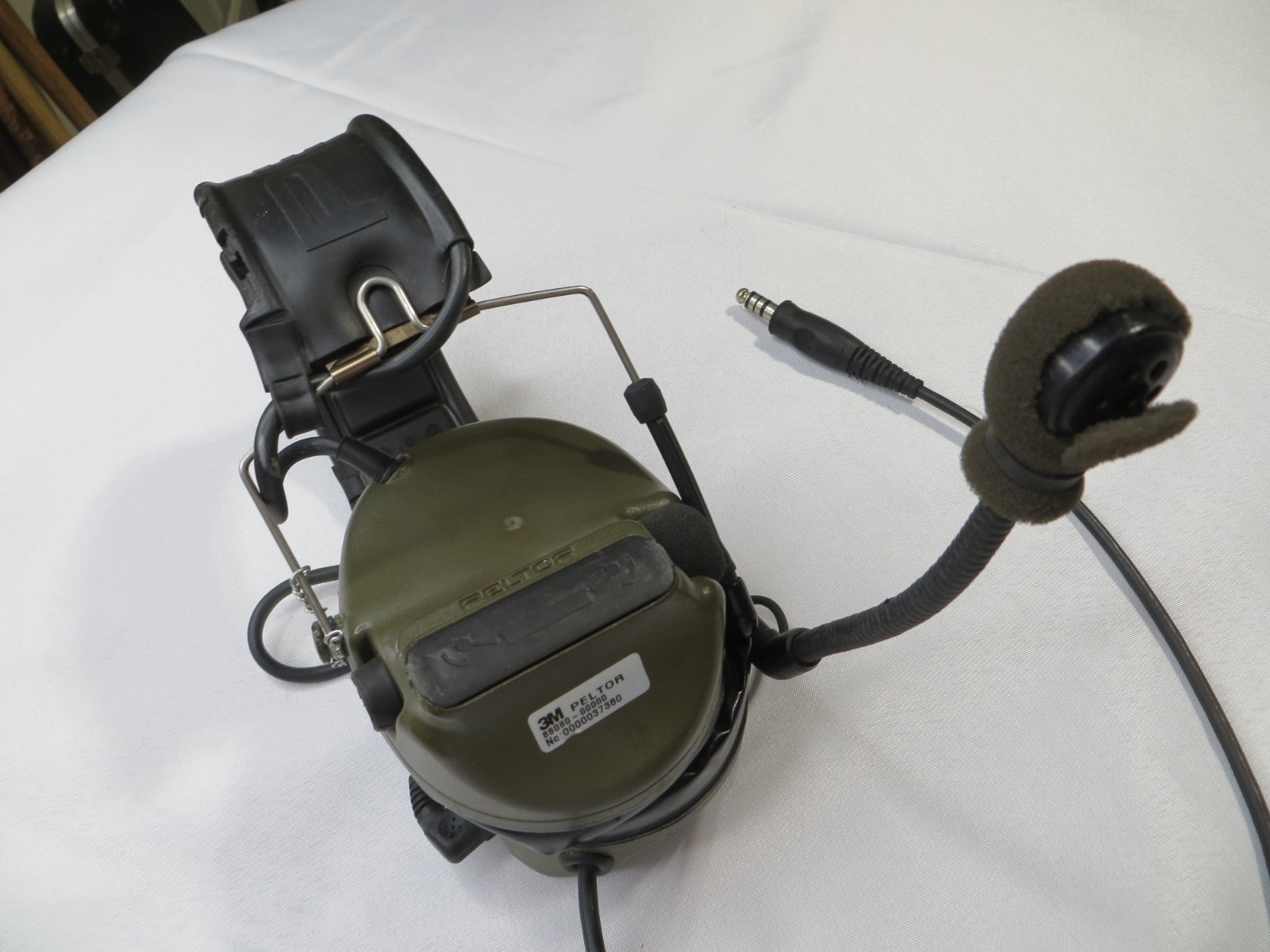 3M PELTOR ComTac III Single Comm Headset Olive Drab Green Part # 88080 *w/issues