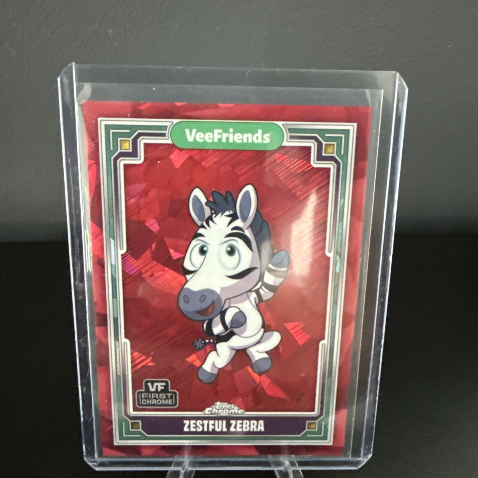 2025 Topps Chrome VeeFriends Zestful Zebra Red /5 #95 First Chrome 3/5