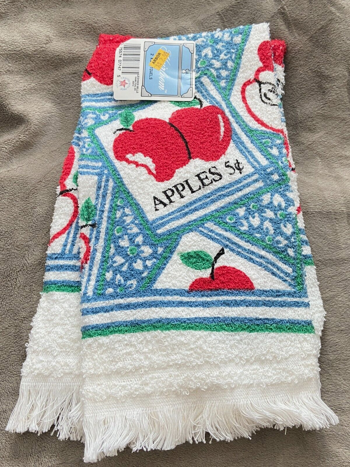 Vtg 1980's LESHNER MILLS 2 Terrycloth Kitchen Towel Fringe APPLES 5 cents NWT