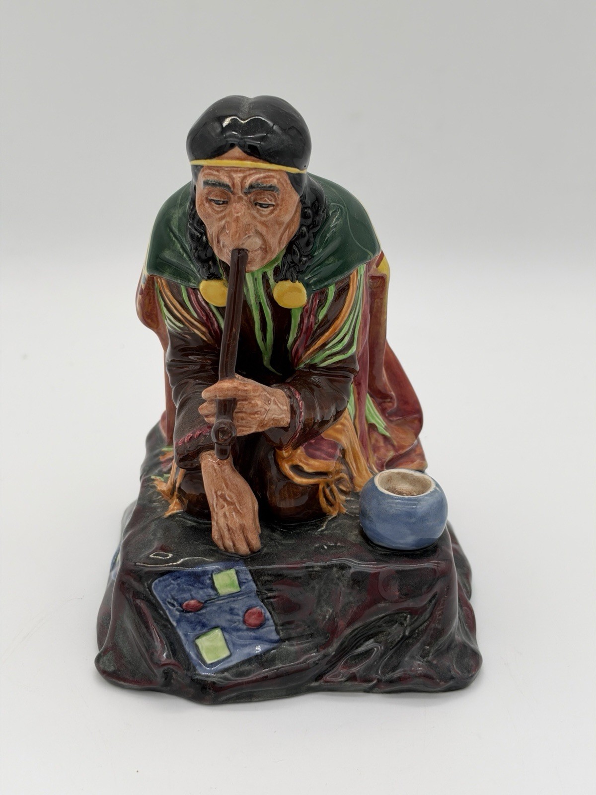 Royal Doulton England porcelain Calumet HN1689 native American heritage Figurine