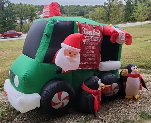 RARE 2011 Vintage Gemmy Santa's Snack Wagon Inflatable 8.6 Ft x 6.2 Ft READ