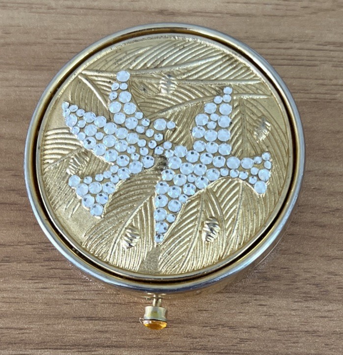 Estee Lauder Pressed Powder Compact “Crystal Doves” 2006