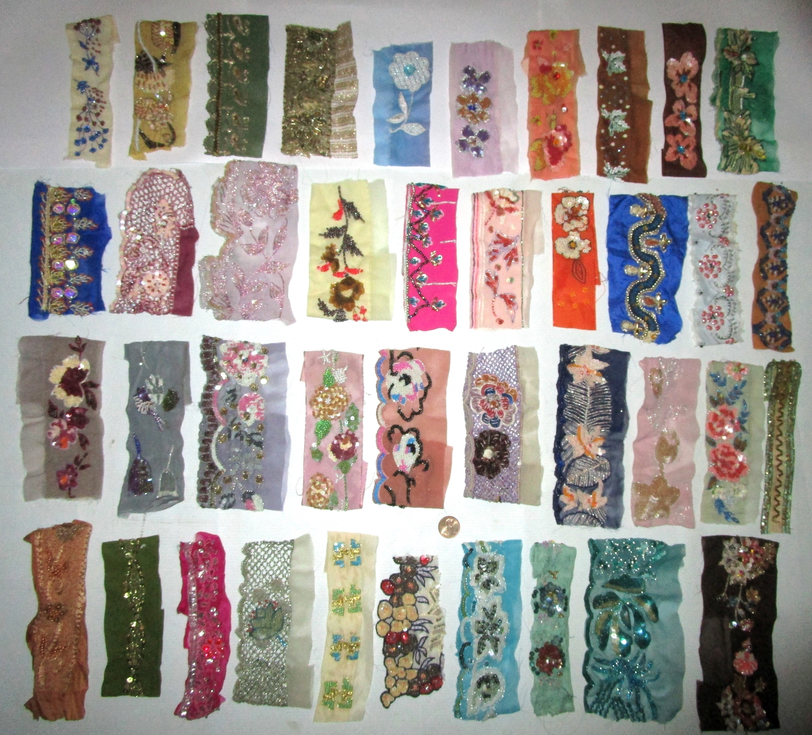 VERY RARE LOT Antique Vintage Sari TRIM LACE RIBBON 25 Pcs BEADS SEQUINS DOLL b1