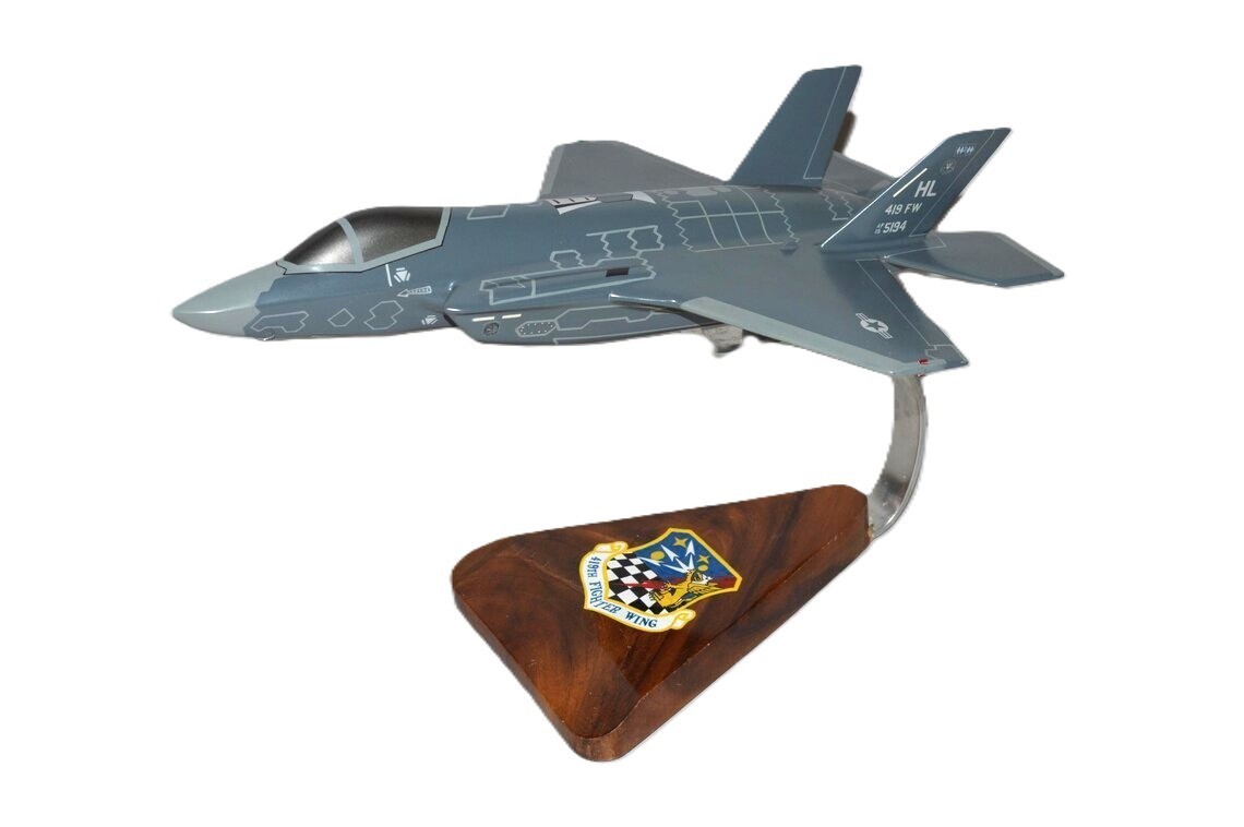 USAF Lockheed Martin F-35A 49th FW Hill AFB Desk Model 1/48 SC Airplane