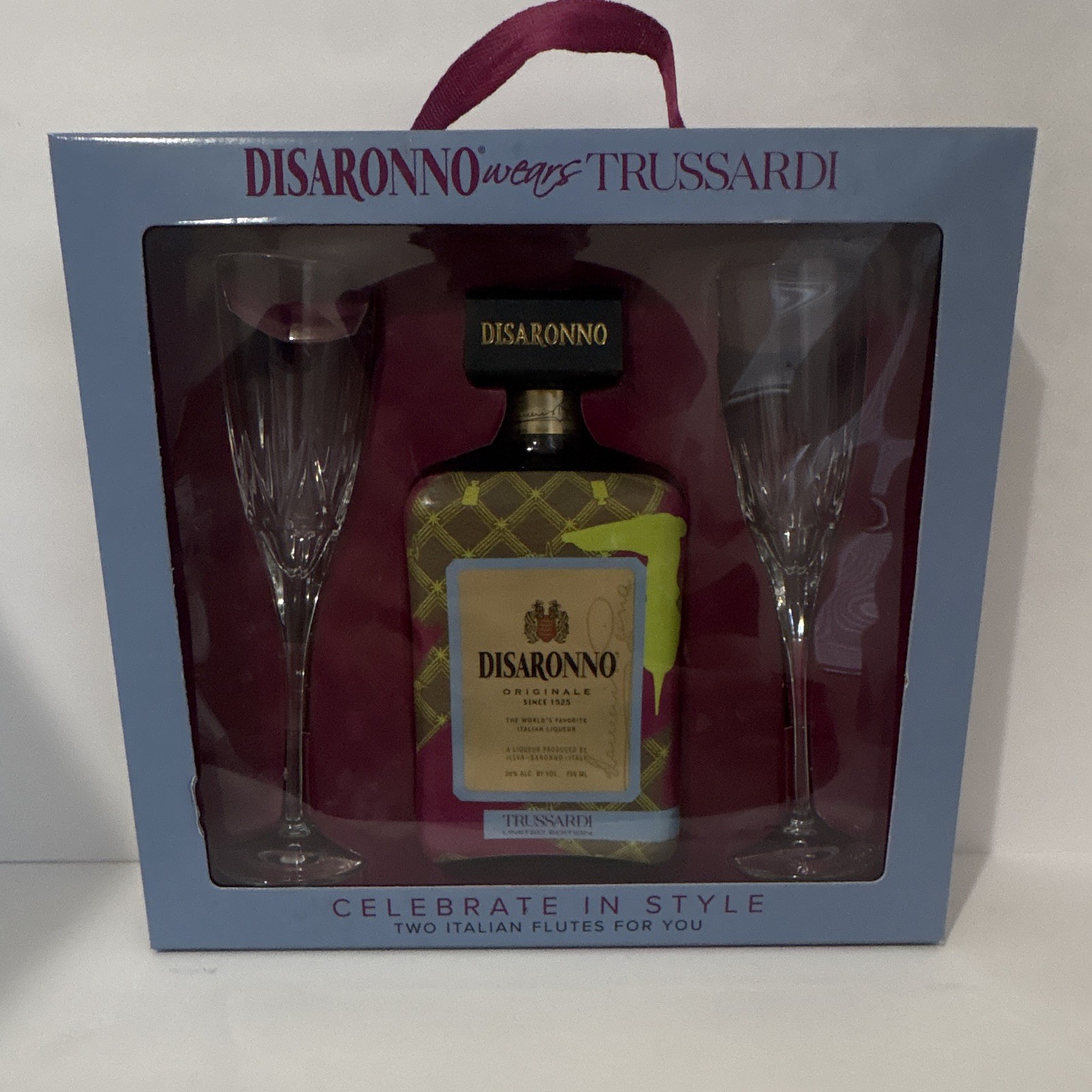 Disaronno Wears Trussardi Liquor Bottle Gift Set w/ 2 Flutes (Boxed)‼️ empty