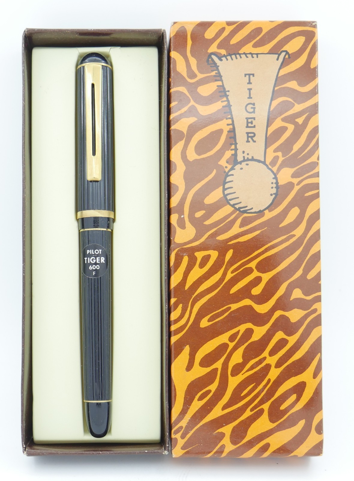 Pilot Tiger 600 Black & Gold Fountain Pen - Fine Nib - 1970's - New-Old-Stock