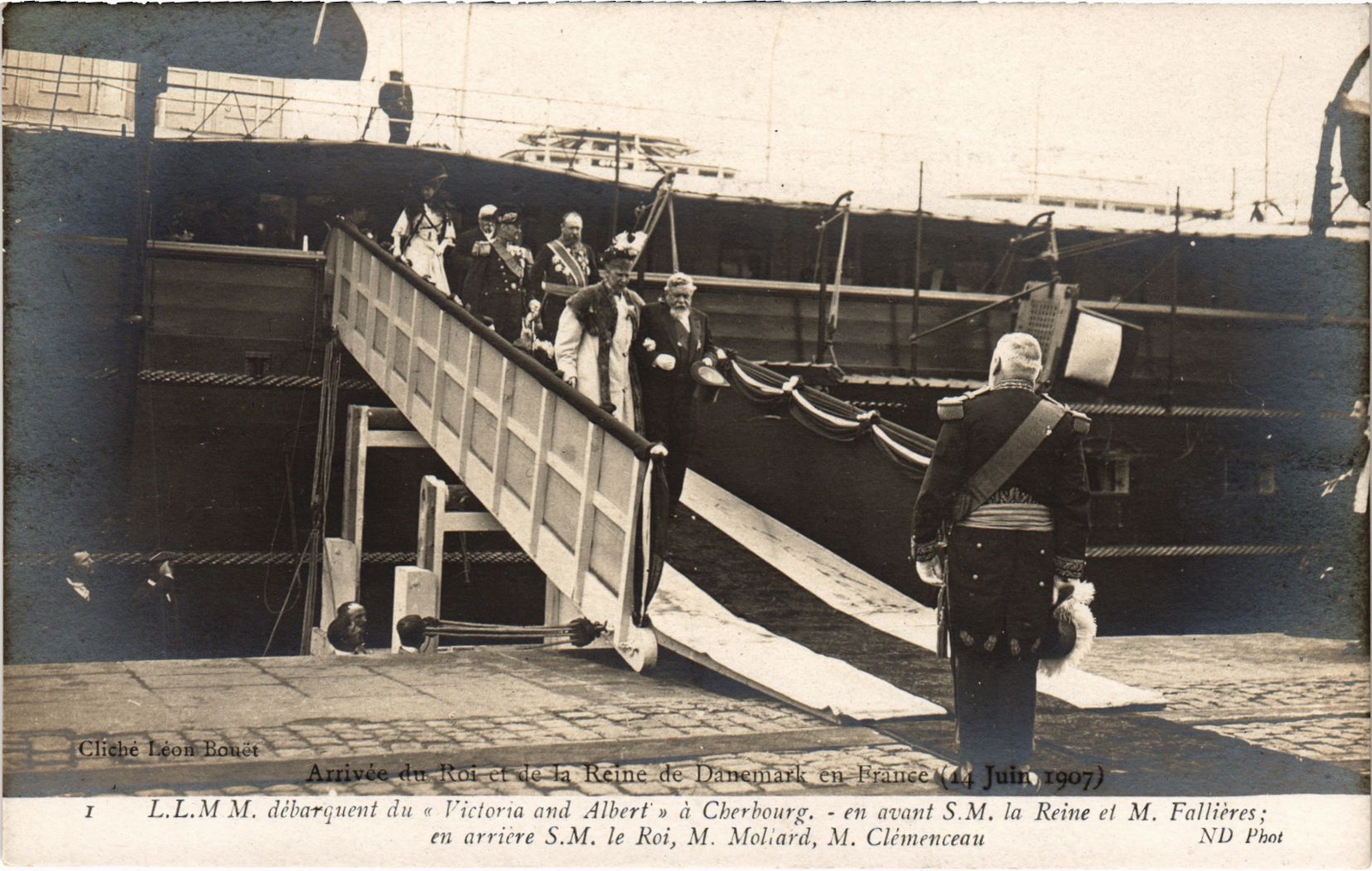 Old postcard 1907 Paris landing in Cherbourg DANISH ROYALTY (1242015)