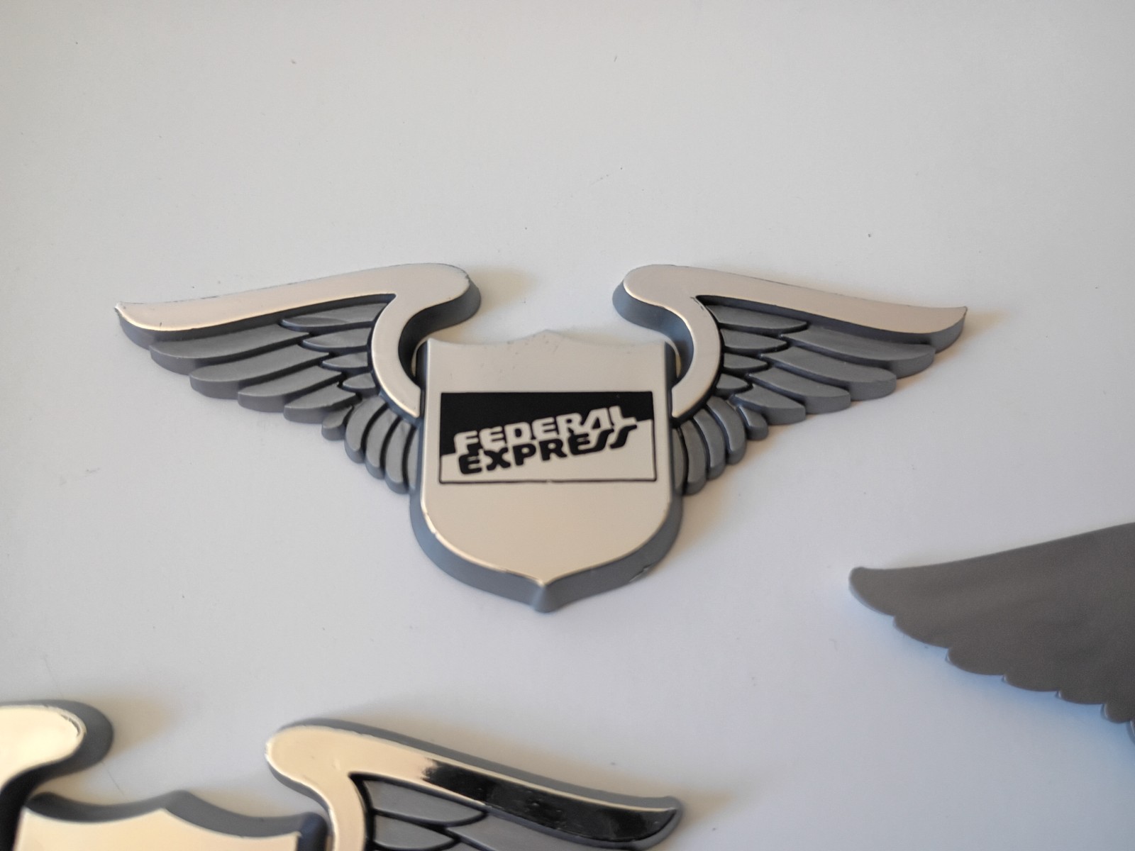 Federal Express Pilot Wings 80\'s Collectors