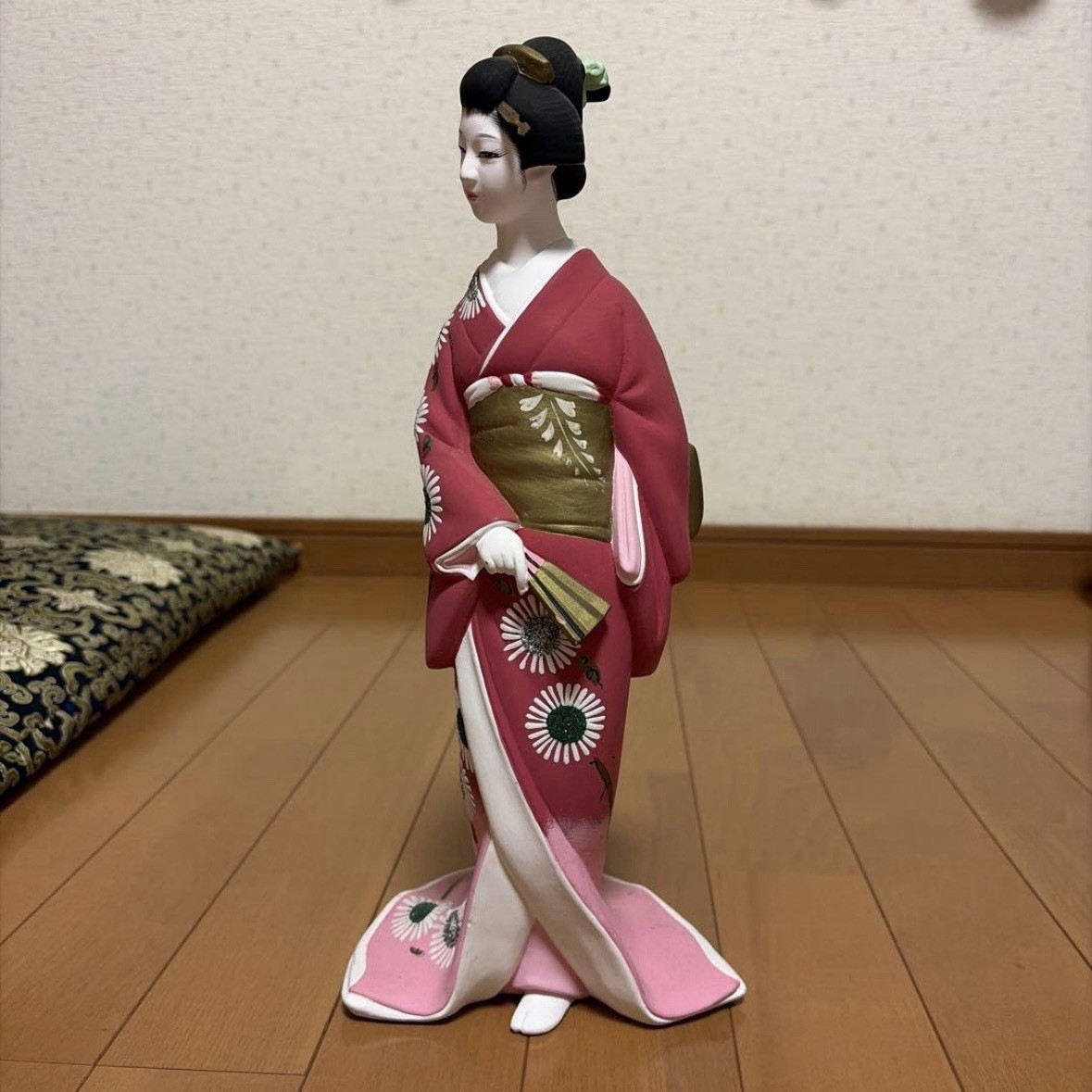 Vintage Japanese Hakata Ningyo Traditional Art Figurine Collectible