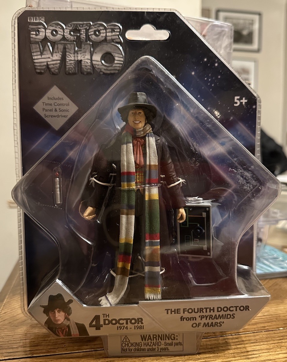 Doctor Who Fourth Doctor Action Figure Pyramids of Mars Tom Baker