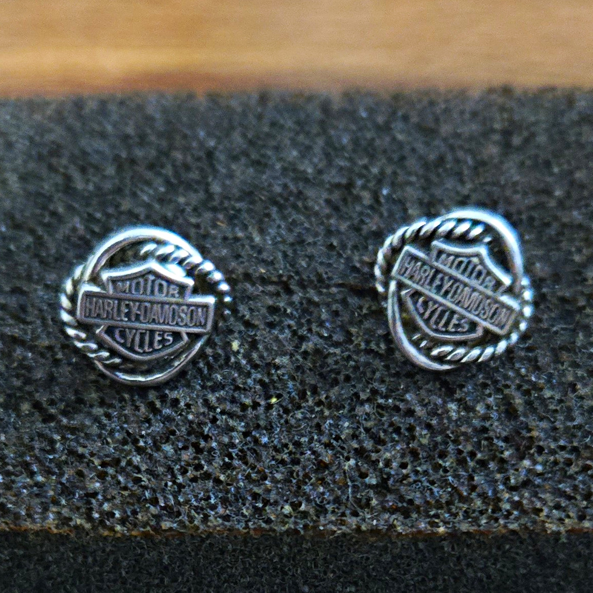 Harley-Davidson Motor Cycles Logo Round Stud Earrings Pair Sterling Silver 925
