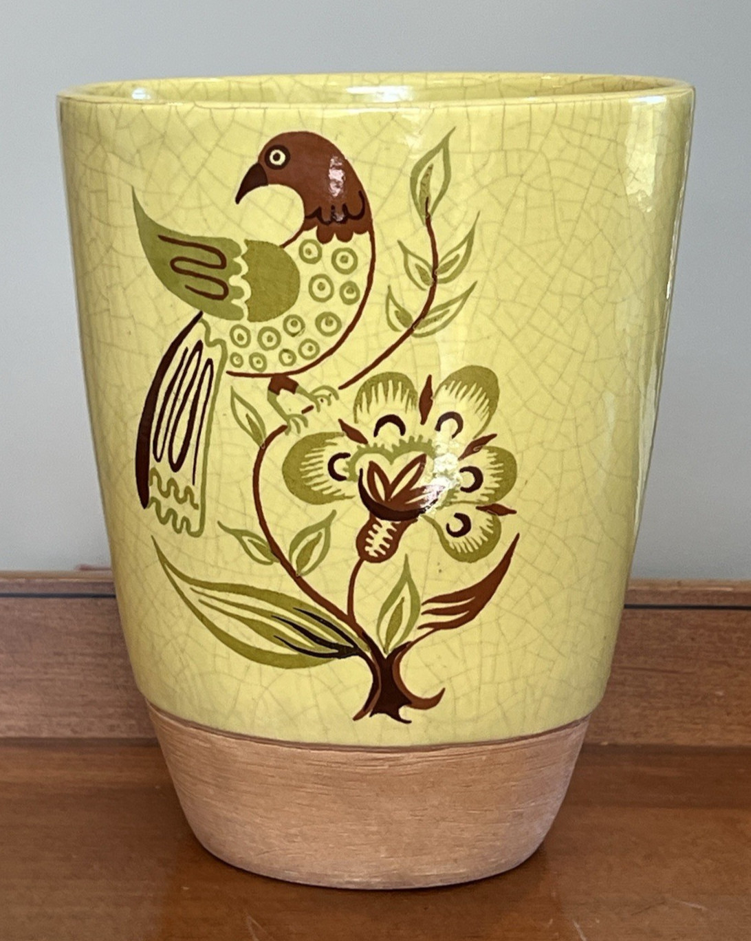 Mid-century Barbara Willis California Pottery 7.5” Decorated Vase Yellow w/Bird