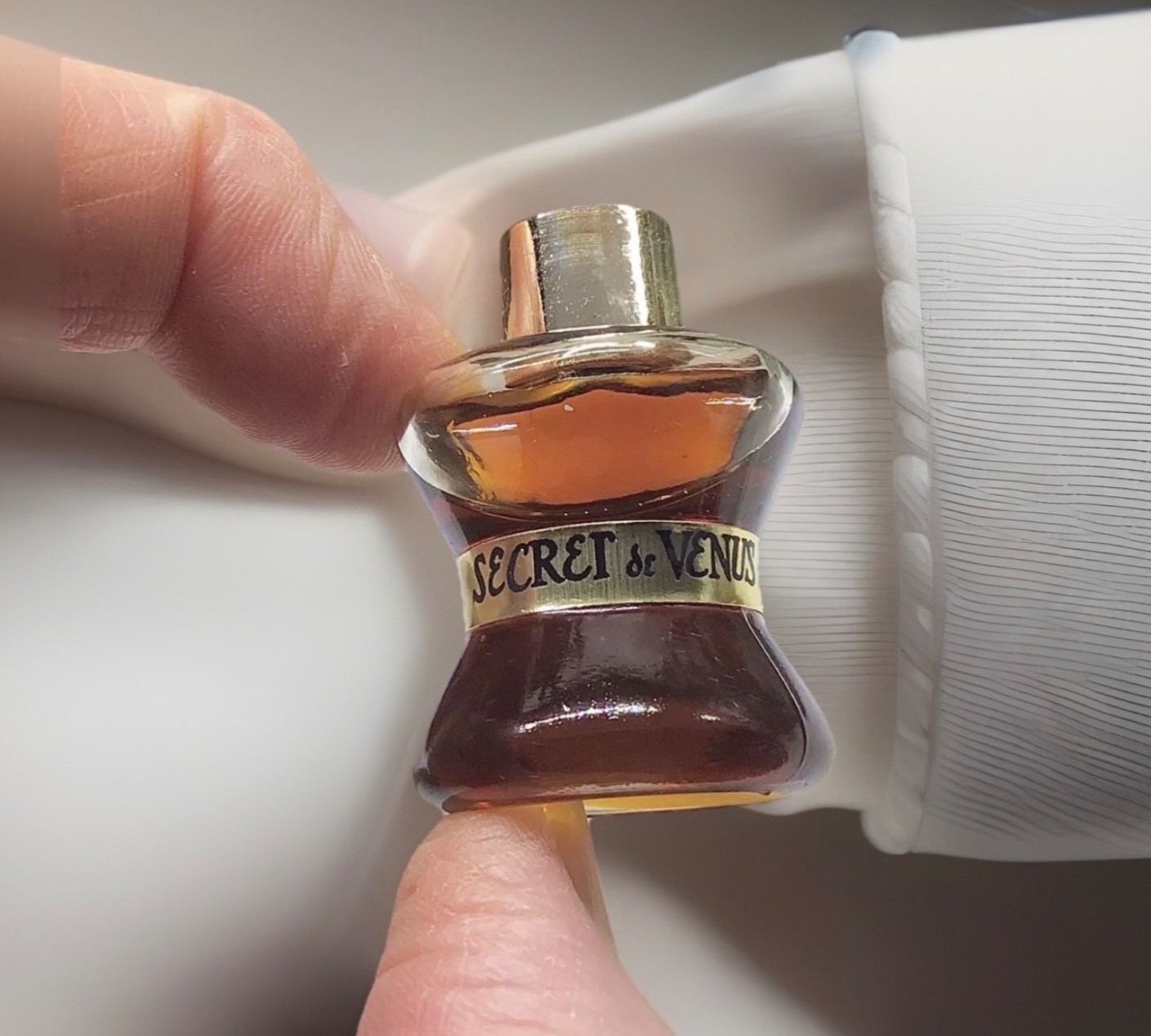 Weil “Secret De Venus” 5ml Huile Pour Le Bain Vintage HTF Collectors Bottle 🎀
