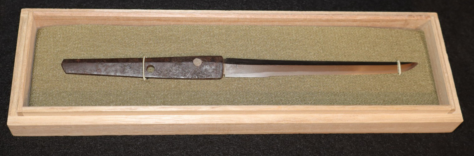 Antique Japanese Tomokozuka 共小柄, Rare Style - Edo Period Mumei with Resting Box