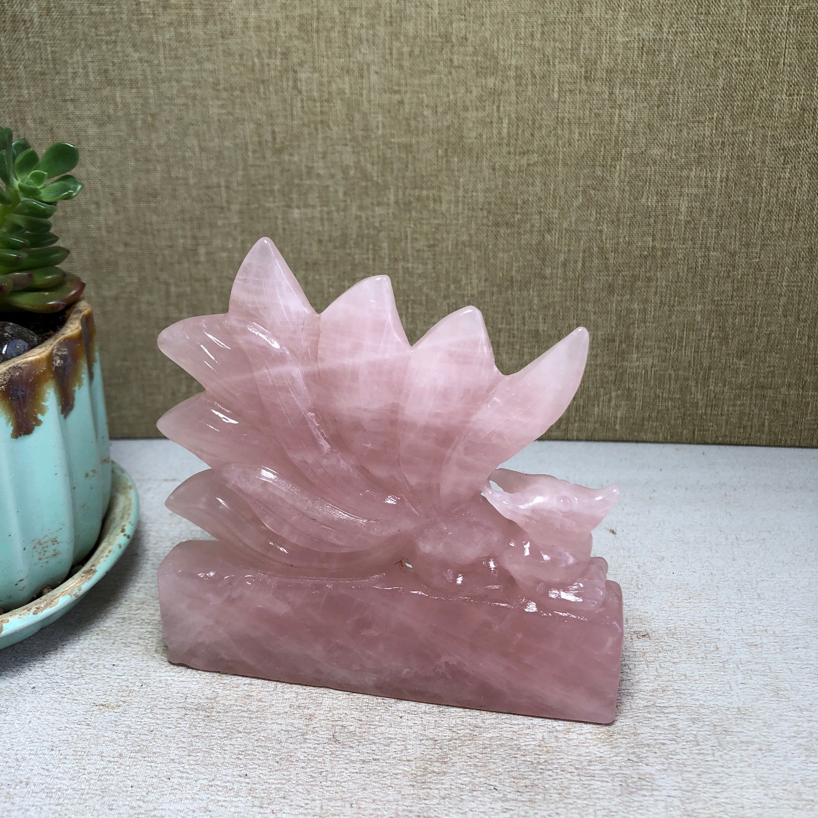 106mm Natural pink Crystal hand carved Nine Tailed Fox specimens 293g A4504