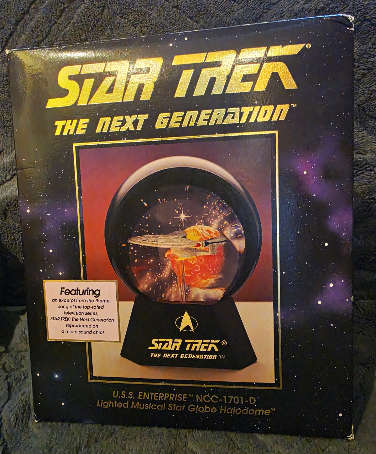 Paramount Star Trek TNG U.S.S. Enterprise NCC-1701-D Lighted Musical Globe