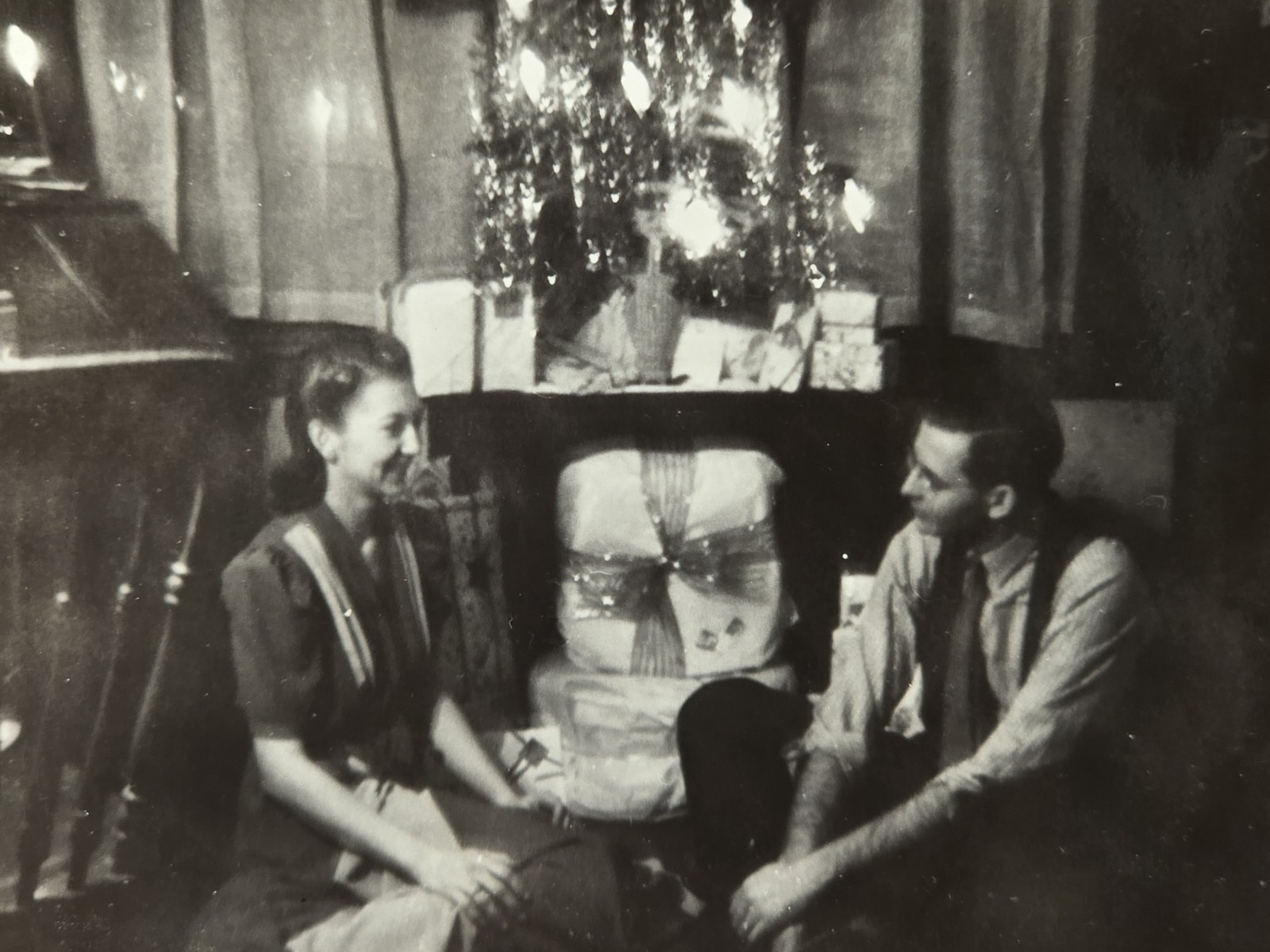 Vintage 1940s 1950s Christmas Tree Snapshot Couple Presents Shiffman Photo