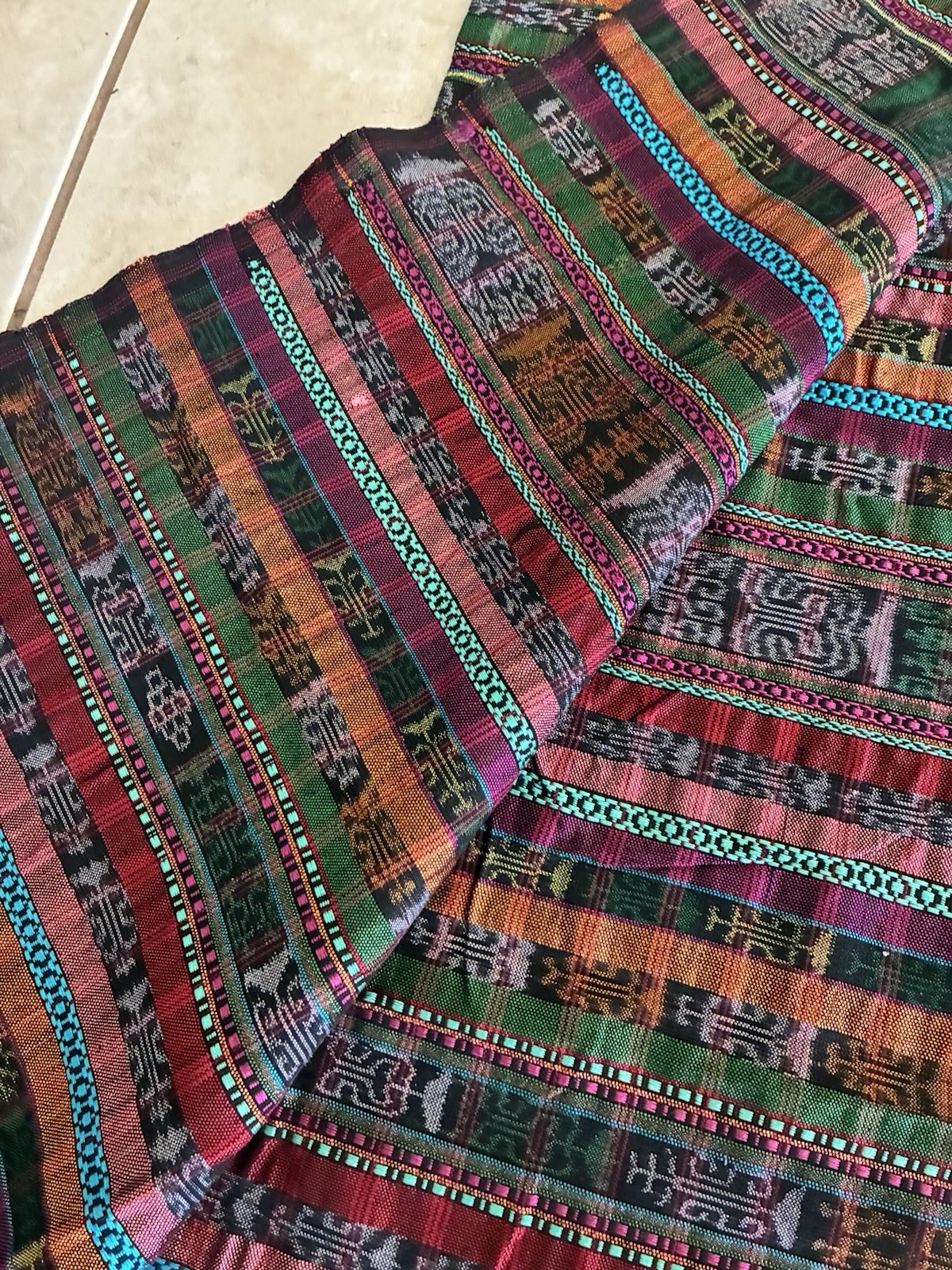 Vtg Handwoven Guatemalan Fabric 6 yd x 38” Maya Ikat Jaspe Textile from Salcajá