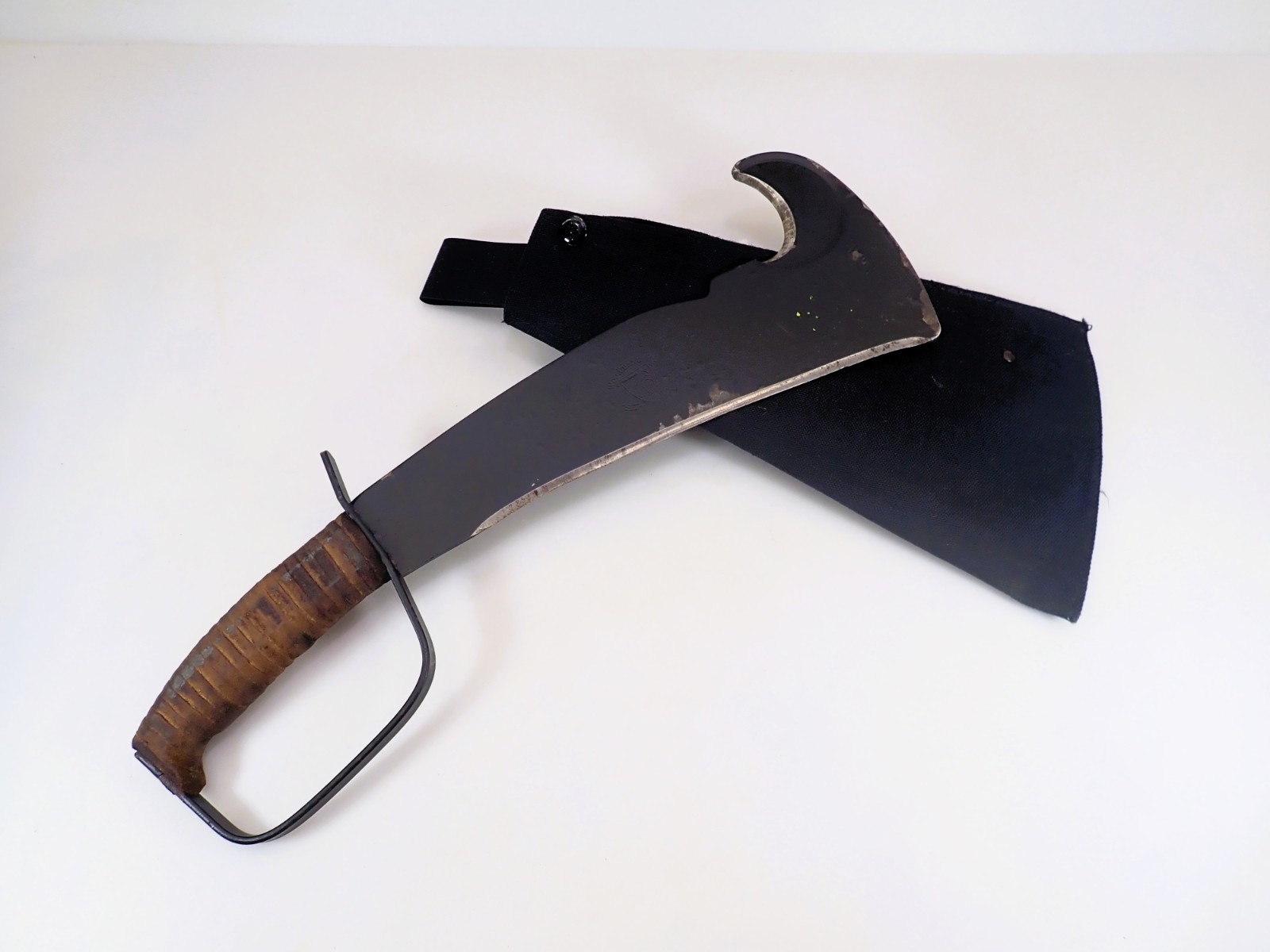 Vintage Woodman's Pal Model 284 Machete Axe D-Guard Stacked Leather Handle