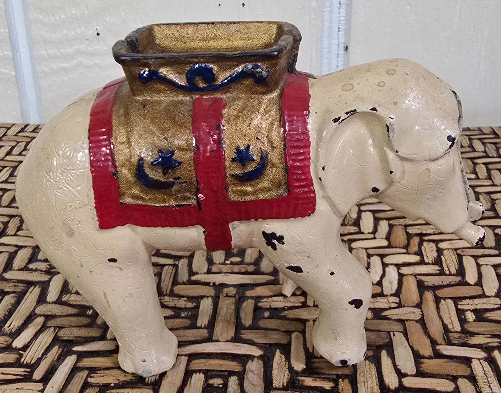 1910s CAST IRON MECHANICAL BANK - ELEPHANT SWINGS (Missing) TRUNK BANK
