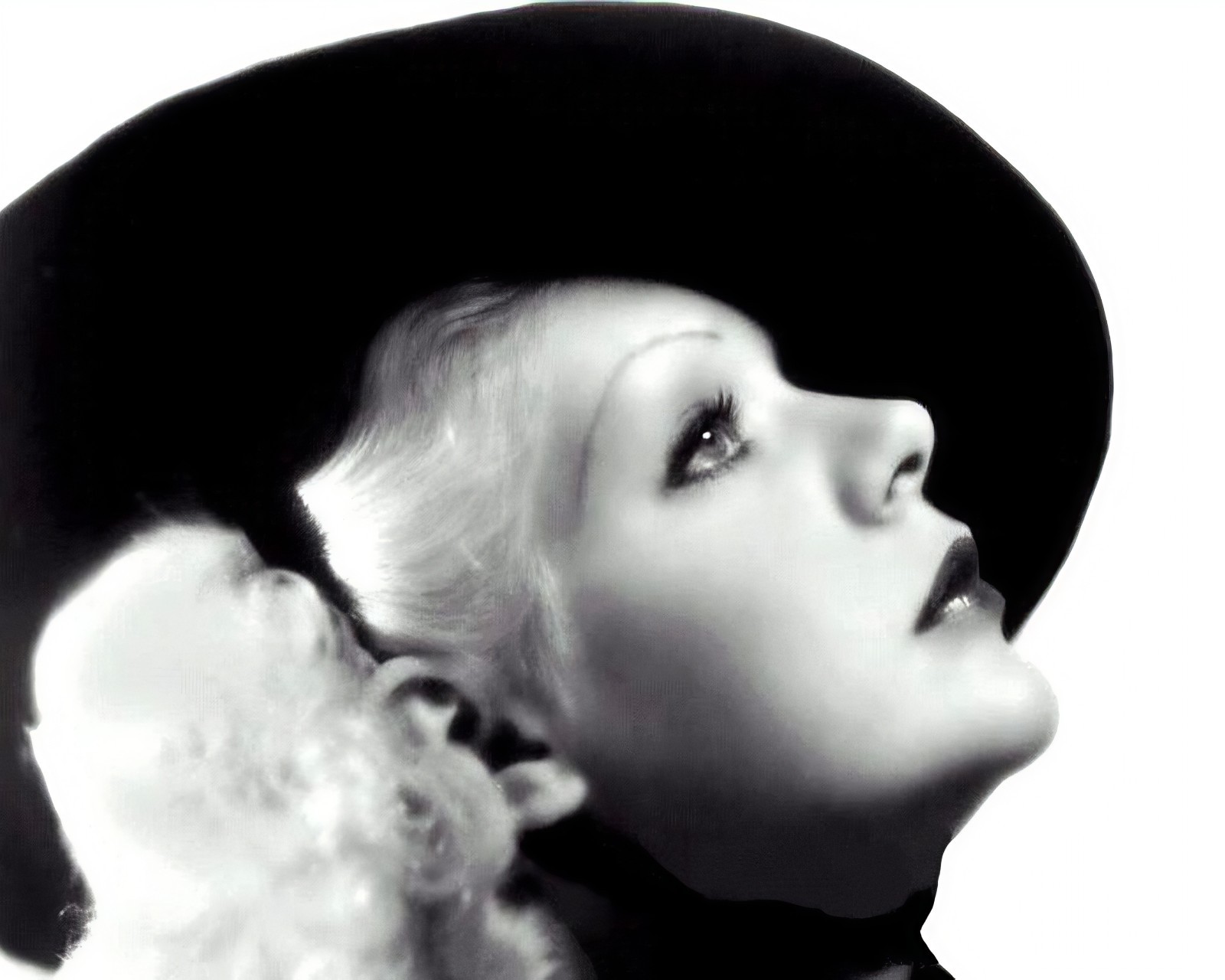 ALICE FAYE - Big Hat - Actor & Singer of the 1930s & 1940s - 8 X 10 In Photo