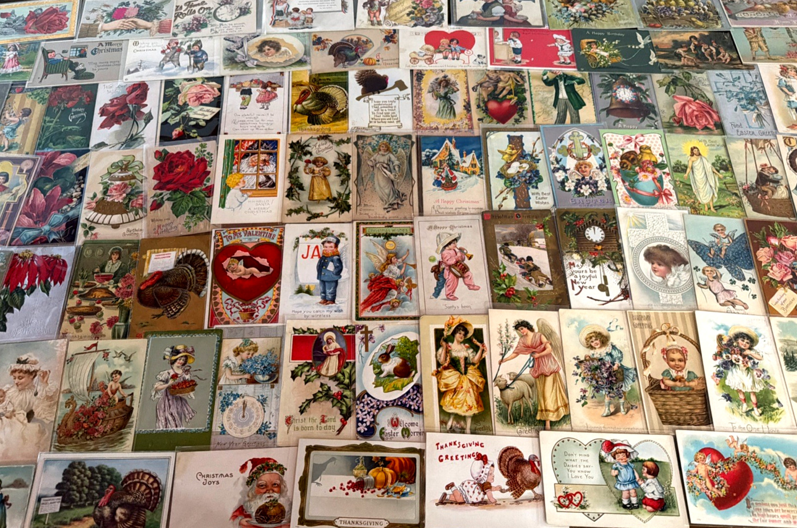 Huge~Lot of 100 Antique 1900\'s Holidays Greetings Postcards~2 Santa\'s~in sleeves