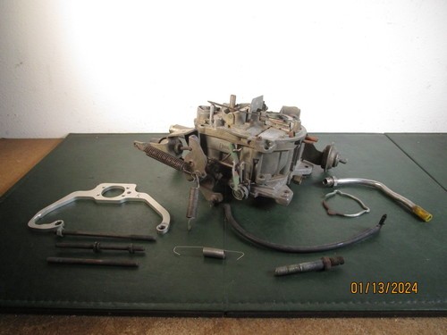 Vintage GM Rochester Quadrajet 4 Barrel Carburauter 17053309